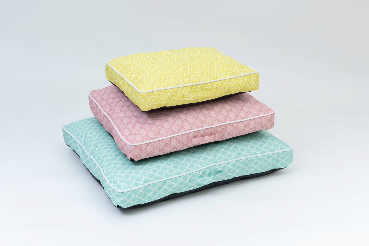 A202332 Dog Bed 