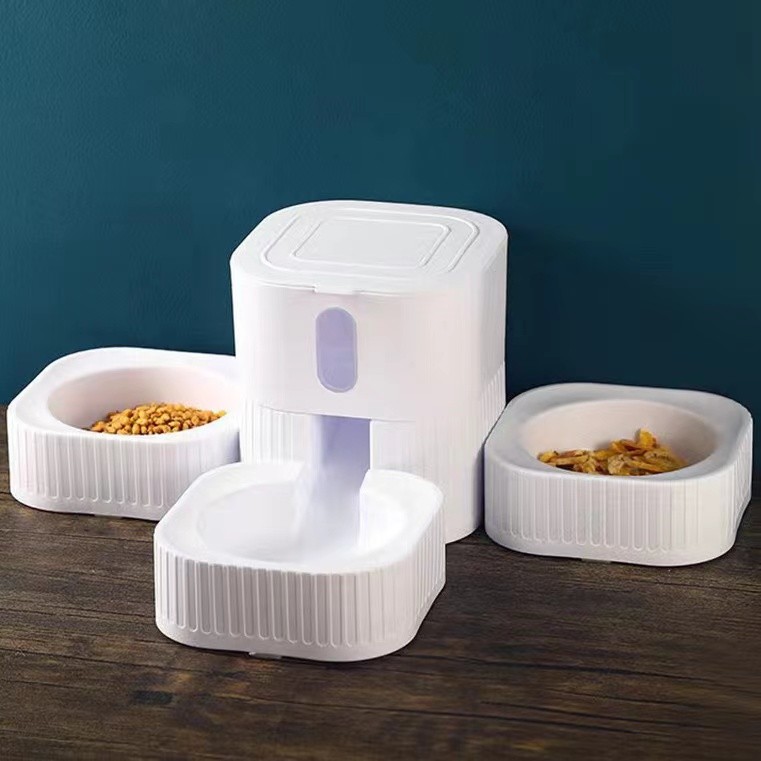 B026 Pet Food Feeder